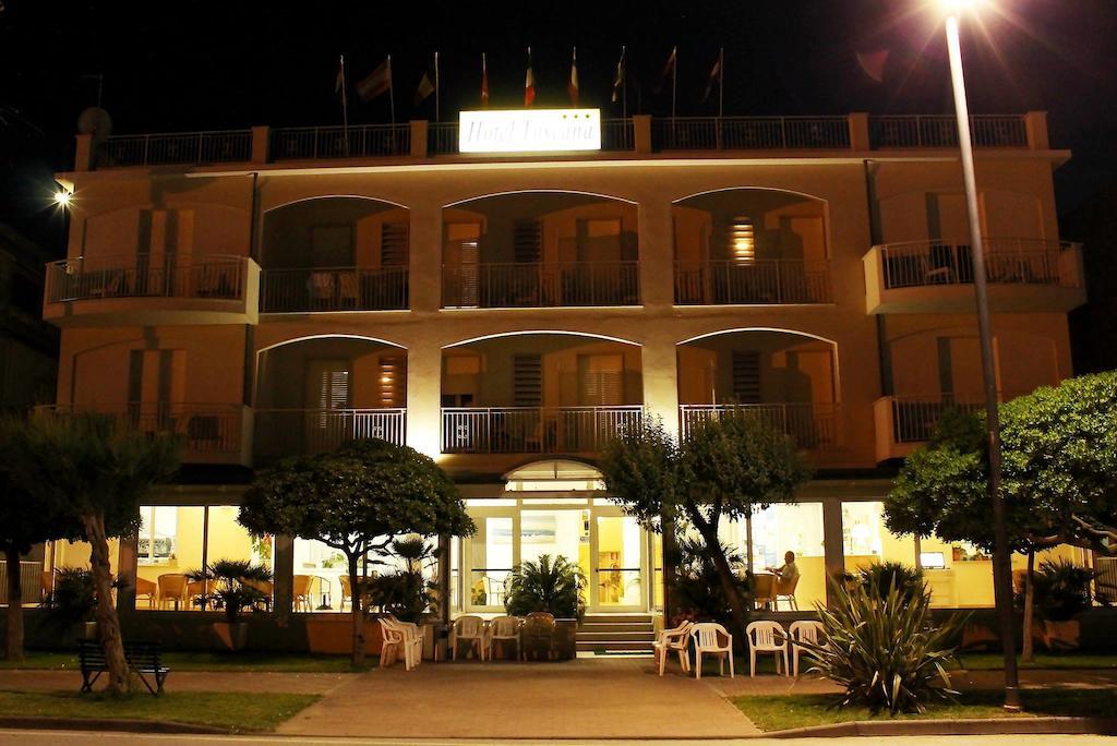 Hotel Toscana Marotta Luaran gambar